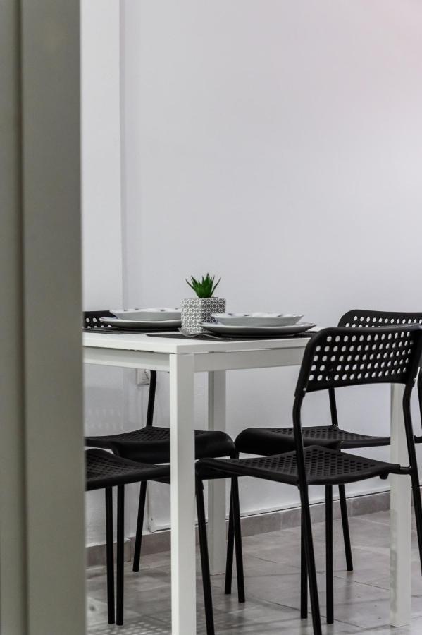 Minimalistic Apartment Petros Heraklion  Exterior photo